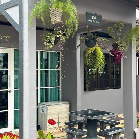 فندق 100 Oastel Coliving تاناه راتا المظهر الخارجي الصورة